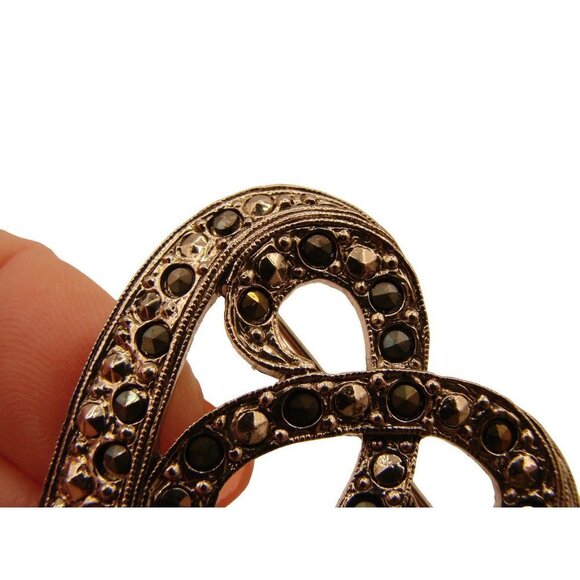 Mixed Rhinestone Studded Heart Brooch Pin Filigree Art Deco Silver Tone 1.5x1.5 - Picture 5 of 11